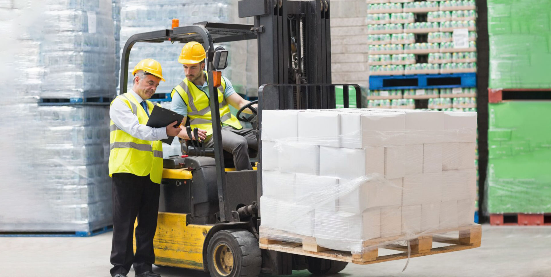 INDUSTRIAL COUNTERBALANCE LIFT TRUCK